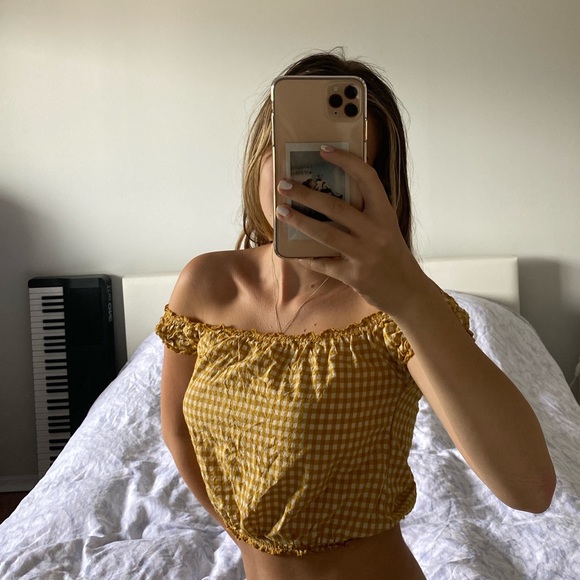 brandy melville off the shoulder plaid top - Picture 2 of 4